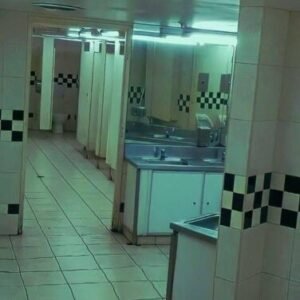 Dream of Flooding a Bathroom: What Does It Mean?