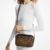 Michael Kors East West Chain, Brown