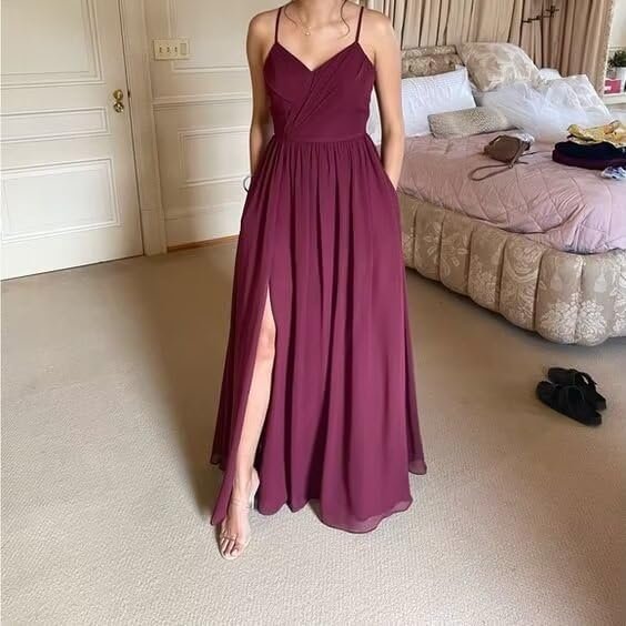 Women's Spaghetti Straps Bridesmaid Dresses with Silt Long F...