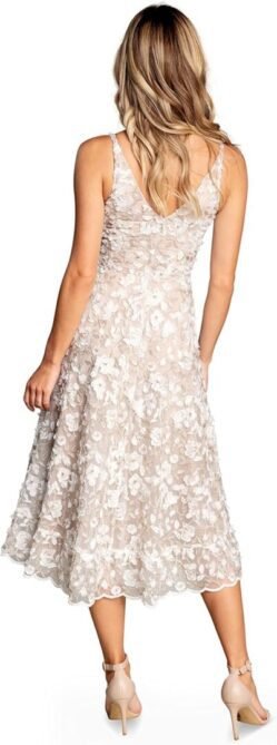 Dress the Population Women's Elisa Sleeveless Plunge Necklin...