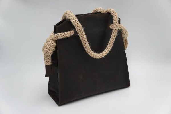Handmade Leather and Wood Bag – Elegant Shoulder Bag for Wom...