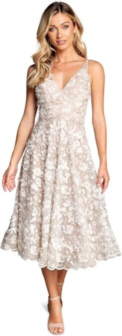 Dress the Population Women's Elisa Sleeveless Plunge Necklin...