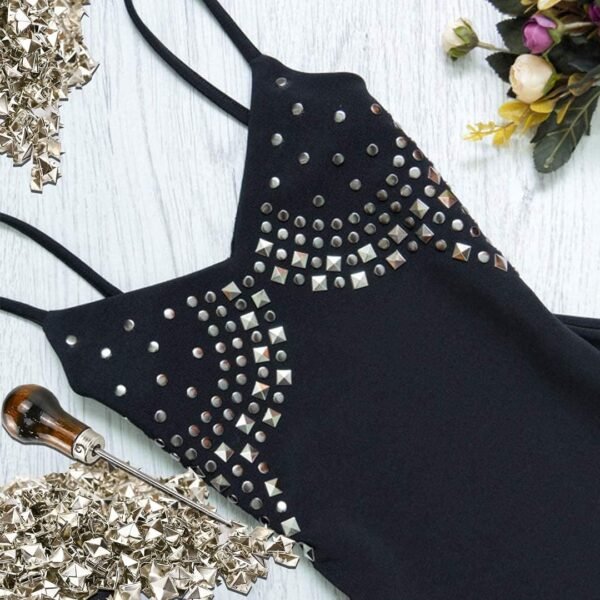 TUZAZO 500 Pieces 10 mm Square Pyramid Studs for Clothing Ba...