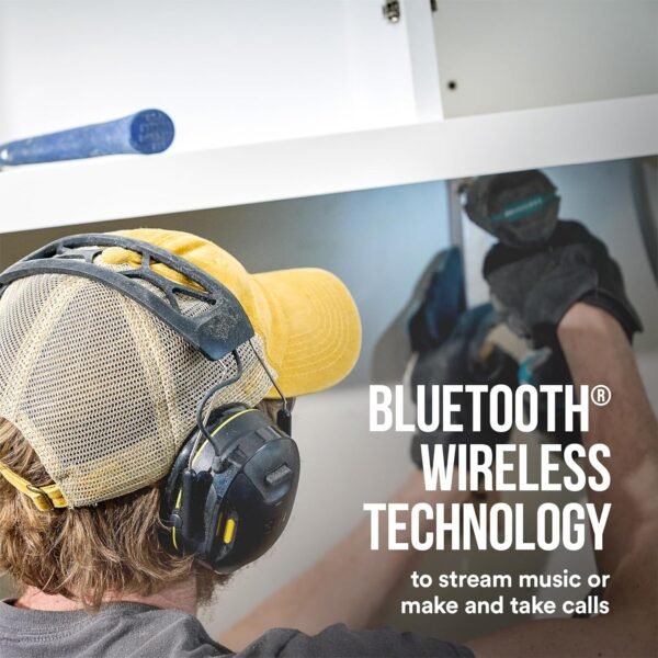 3M WorkTunes Connect Wireless Hearing Protector with Bluetooth Technology, Bluetooth Hearing Protection with a 26 dB Noise Reduction Rating