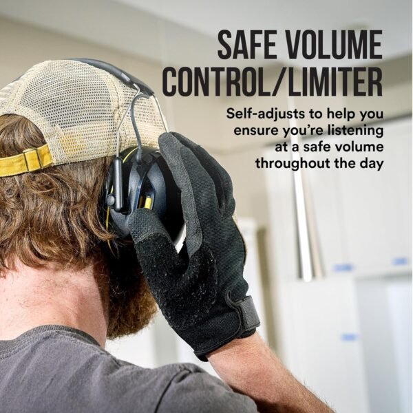 3M WorkTunes Connect Wireless Hearing Protector with Bluetooth Technology, Bluetooth Hearing Protection with a 26 dB Noise Reduction Rating