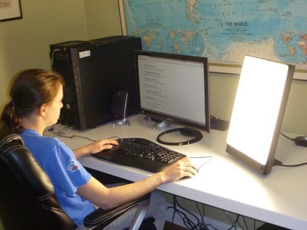 7179CoEbpDL._AC_SL1037_.jpg Northern Light Technologies Boxelite - 10000 Lux Light Therapy Lamp - Full Spectrum Lightbox Therapy Light for Natural Mood and Energy Enhancement, Sunlight Desk Lamp, Black