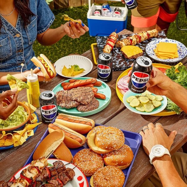 Diet Pepsi Soda, 7.5 Ounce Mini Cans, 10 Pack